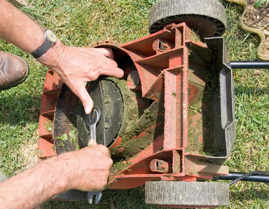 How To Remove A Stuck Blade Bolt On A Lawn Mower